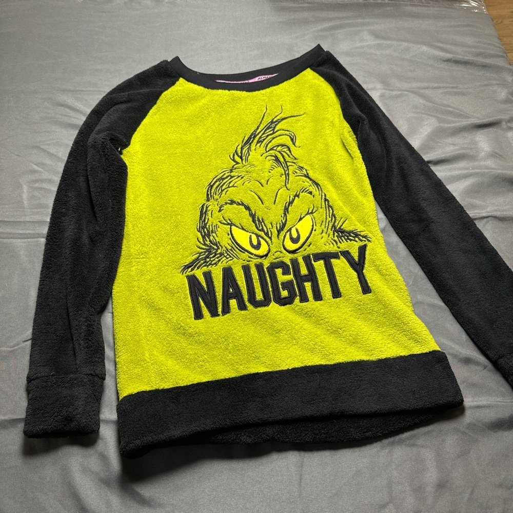 Ty Kids Grinch Black and Grenn Long Sleeve Tee